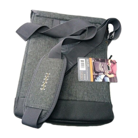 Higher Ground Vert 3.0 Chromebook & Laptop Bag Shoulder Bag Fits 11 Inch - Picture 4 of 9